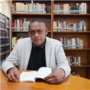 Magister en Humanidades de la Universidad Católica de Oriente. Especialista en docencia investigativa universitaria y filósofo. He